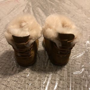 Ugg Brown Lace up back Tan boots